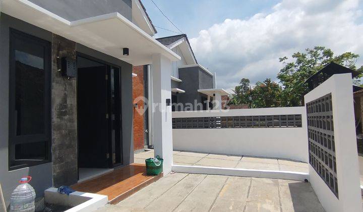 Rumah Baru Siap Huni Dekat Pasar Godean Harga Nego 2