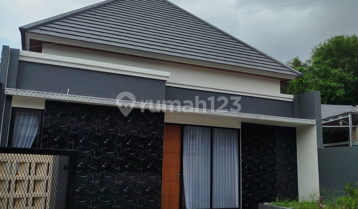 Large House Cheap Price Near Jangkang Market and UII Campus
