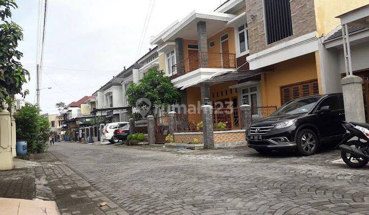 Rumah Strategis Dalam Perumahan Di Pinggir Jalan Raya Tajem Maguwoharjo 2