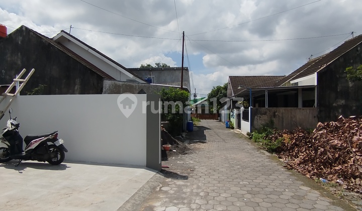 Mejing Kidul House Behind Gamping Market 2