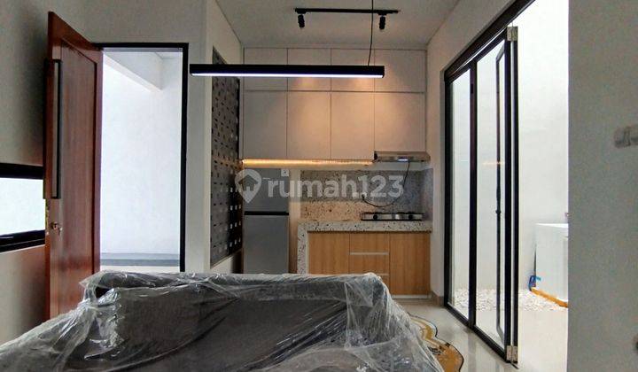 Rumah Siap Huni 2 Lantai Hanya 300m Belakang Kampus Uii Jakal 2