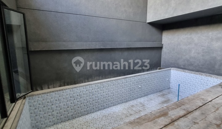 Rumah di Citraland 3 Lantai Baru ada Kolam Renang 5