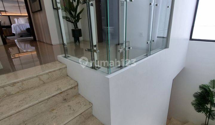 Rumah Citraland Surabaya Modern Minimalis 5 Kamar 11