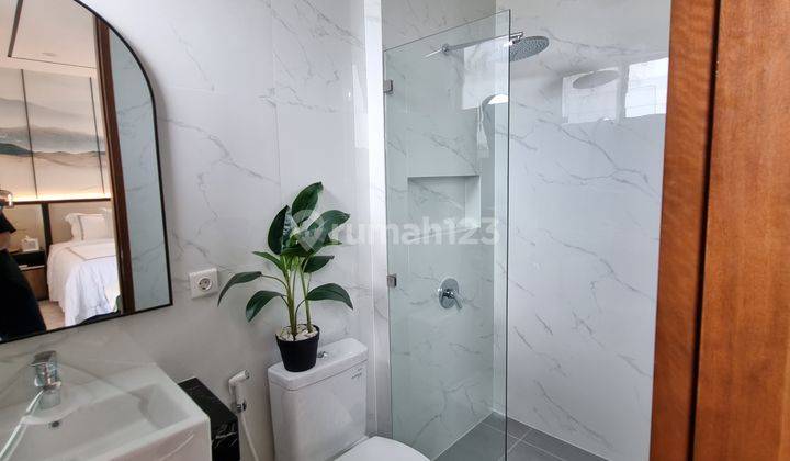 Rumah Citraland Surabaya Modern Minimalis 5 Kamar 13