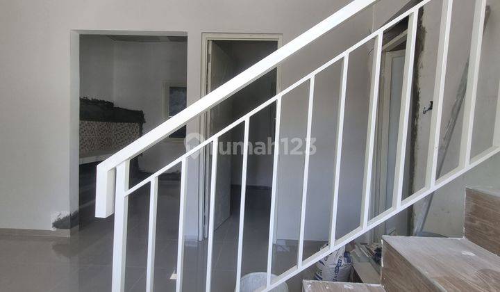 Rumah Wiyung Surabaya Baru Gress 2 Lantai di Pondok Maritim 6