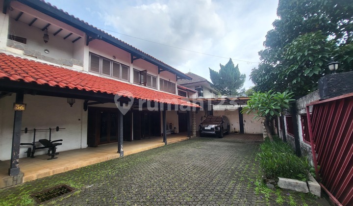 Rumah.3 Lantai, Jl. Bima Veteran, 741 M2, Siap Huni, Shm