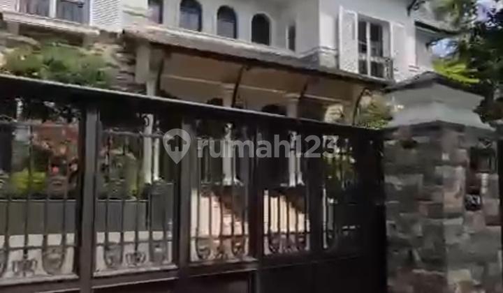 Rumah 2 Lantai di Bukit Golf Pondok Indah, Mewah, Cantik, Aman