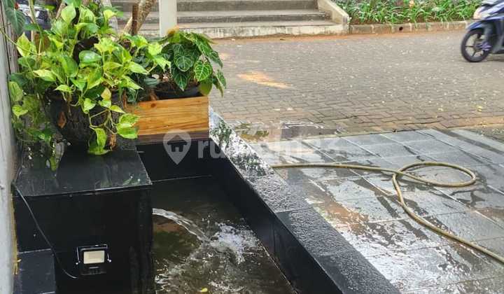 Rumah Cantiek, 2 Lantai, di Ozone Residence, Jl. Yrs Iii, Bintaro 2