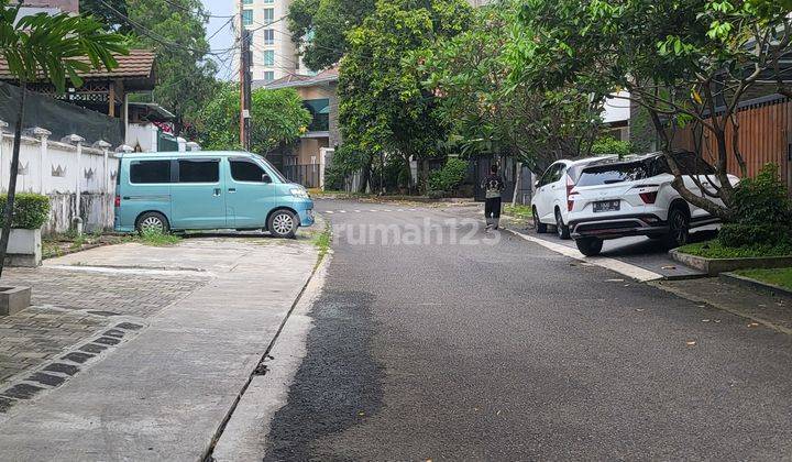 Rumah 2 Lantai Jl. Kerinci Kby Baru, Strategis, Dkt Senayan  2