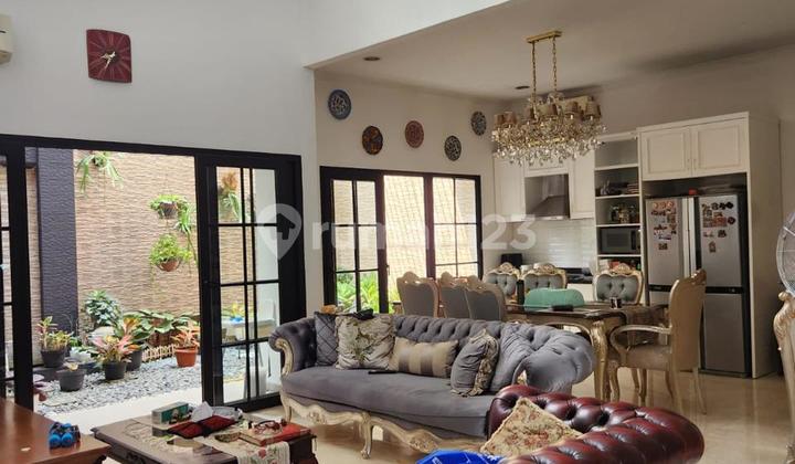 Rmh Cantiek 2.Lantai di Kemang Town House, Siap Huni,? 2