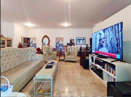Rumah Elite Jl. Prapanca Raya, SHM, Tingkat, Cocok Utk Usaha