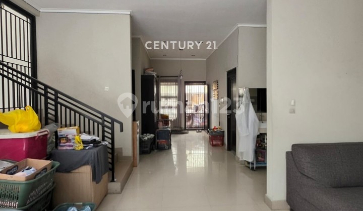 Furnished Comfortable House Ready to Occupy in Taman Kopo Indah Bandung 2