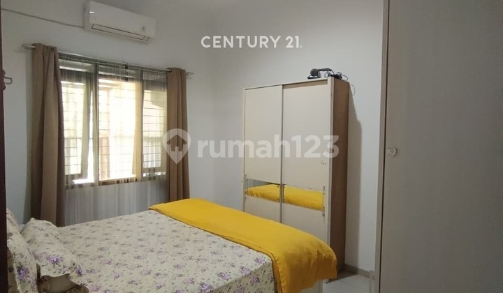 Fully Furnished Comfortable and Strategic House in Thi City Bandung 2