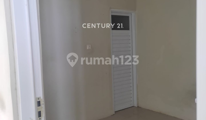 Ready-to-Occupy and Comfortable House in Graha Rancamanyar Bandung 2