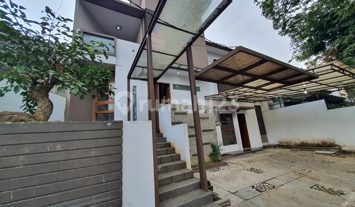 Disewakan Rumah Siap Huni di sayap Riau Bandung 1