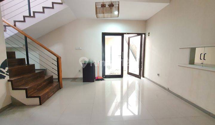 Disewakan Rumah Siap Huni di sayap Riau Bandung 4