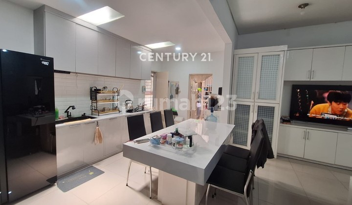 Fully Furnished Clean and Comfortable House in Turangga, Bandung City 2