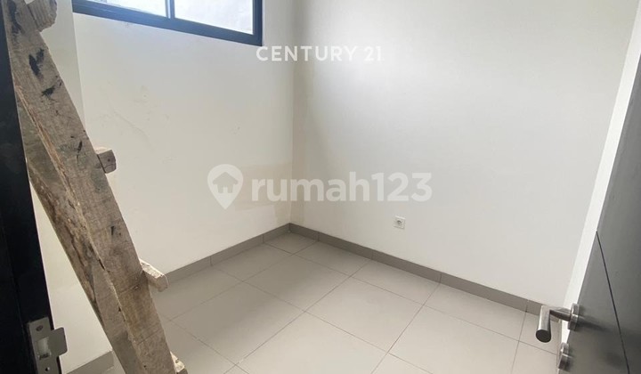 Rumah 2 Lantai Nyaman Strategis di Pasadena Hills Pik 2 Tangerang 2