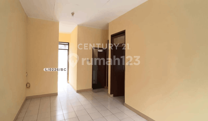 For Sale, Ready-to-Use Strategic House in Taman Kopo Indah 2, Bandung