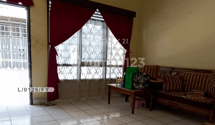 Rumah Mewah Nyaman dan Siap Huni di Srimahi Dalam Regol Bandung Rumah Mewah Nyaman dan Siap Huni di Srimahi Dalam Regol Bandung