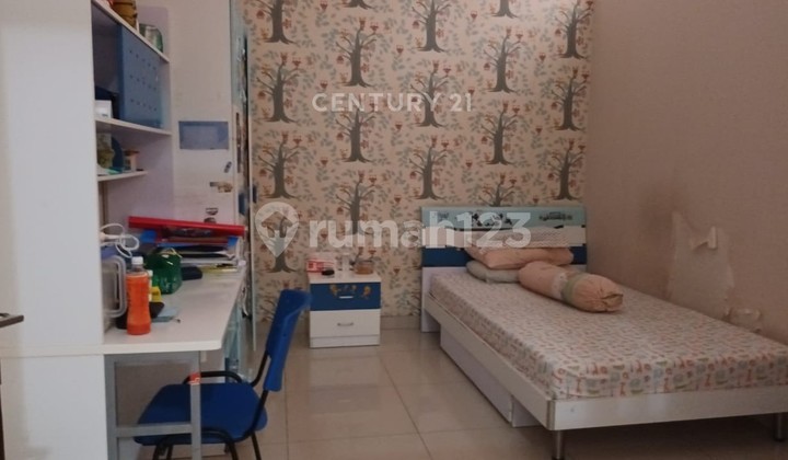 Disewa Rumah 2 Lantai Full Furnished di Singgasana Bandung 2