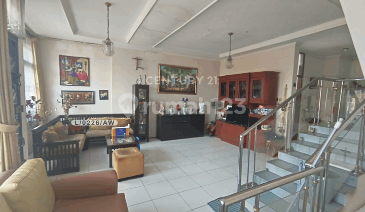 Rumah 3 Lantai Siap Huni dan Strategis di Cicendo Kota Bandung Rumah 3 Lantai Siap Huni dan Strategis di Cicendo Kota Bandung