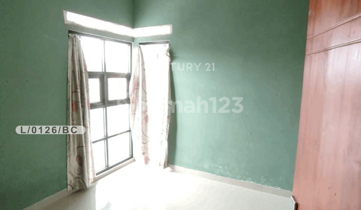 Rumah 2 Lantai Siap Huni Strategis di Cihanjuang Bandung Barat Rumah 2 Lantai Siap Huni Strategis di Cihanjuang Bandung Barat