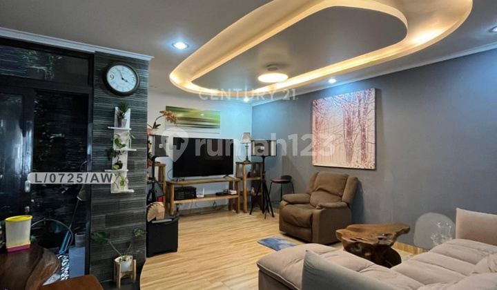 Rumah Cantik 3 Lantai,Siap Huni,Murah di Bcv2 Pasir Impun Bandung Rumah Cantik 3 Lantai,Siap Huni,Murah di Bcv2 Pasir Impun Bandung