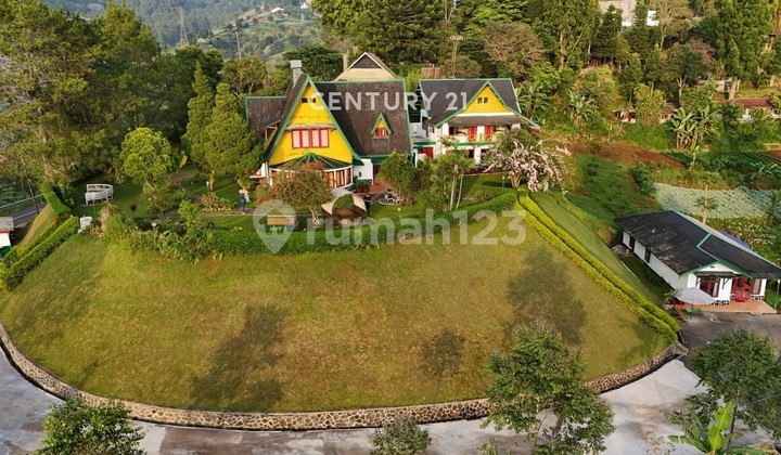 Villa 2 Lantai Suasana Asri dan Nyaman di Cipanas Kab Cianjur 2