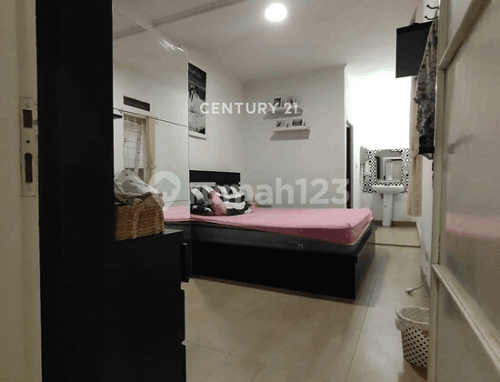 Ready-to-Live Comfortable and Strategic House in Permata Buah Batu, Bandung 2