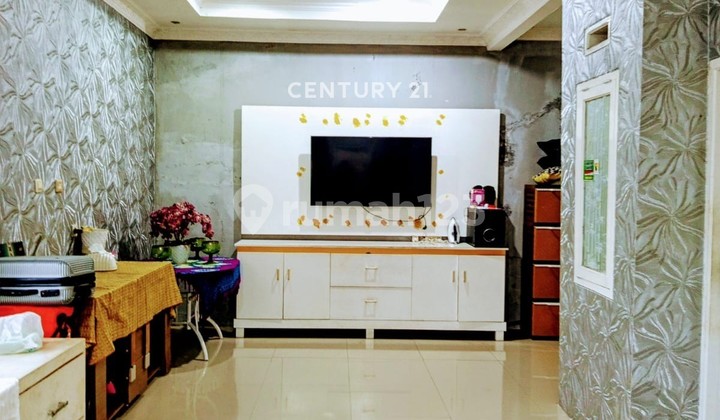 3-Story Shop House Ready for Occupancy and Strategic Location in Margahayu Bandung 2