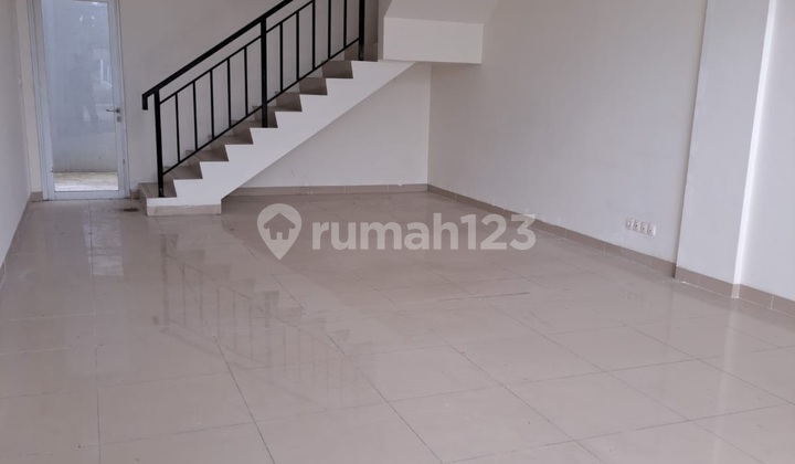 Disewakan Ruko 3 Lantai di Magna Summarecon Bandung Disewakan Ruko 3 Lantai di Magna Summarecon Bandung