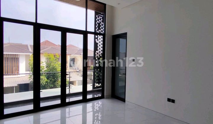 Rumah Baru Minimalis Di Mocca Verbana, Dian Istana