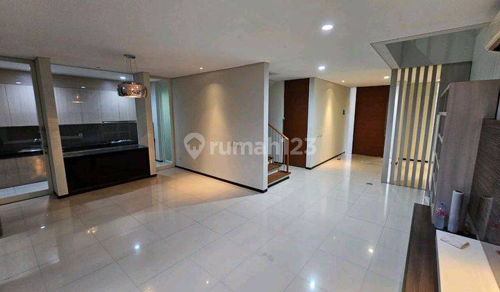 Rumah Tingkat Minimalis Di Stamford, Citraland Surabaya 1