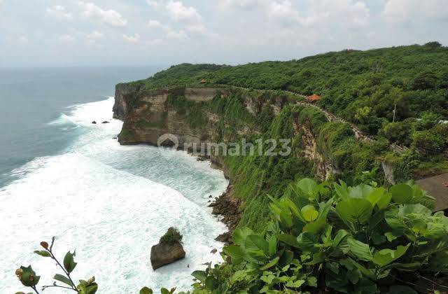 Lahan Premium Komersil View Pantai di Pecatu, Bali 1