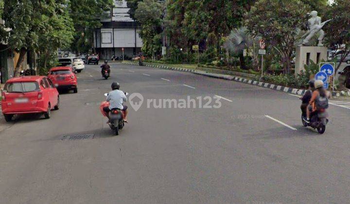 Ruko Tingkat di Raya di Jl. Pahlawan, Sby Pusat 2