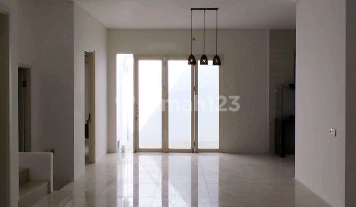 Rumah Minimalis Di Wisata Bukit Mas Cluster De Louvre, Sby Barat 2