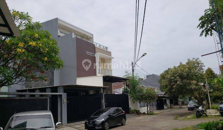 Dijual Rumah di Taman Surya, Jakarta Barat 2