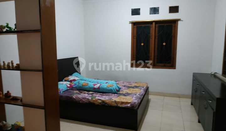 Rumah Bagus dan Nyaman full furnished siap huni 2