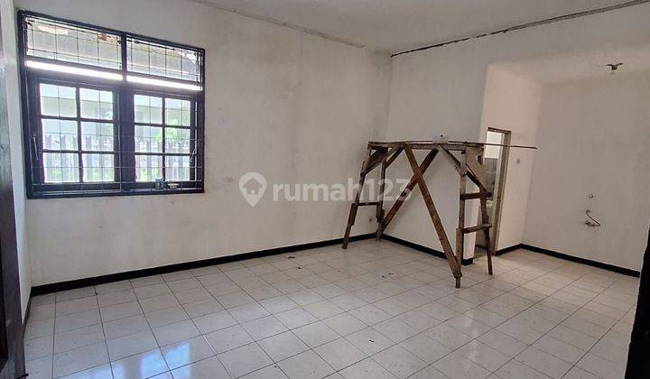 rumah di kopo permai dengan luas tanah 253 m, cocok buat investor utk dibangun ulang  1