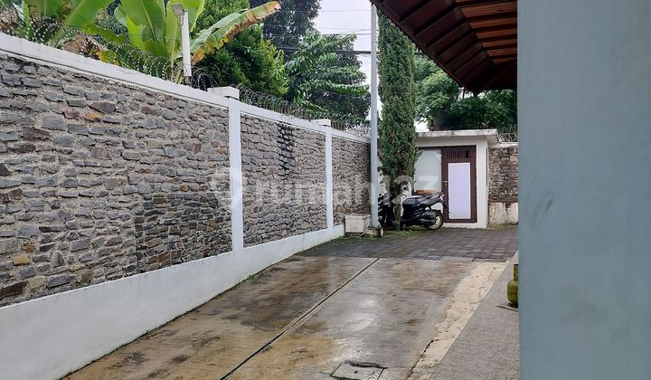 Rumah Langka Di Cipedes Tengah , Cipedes 1
