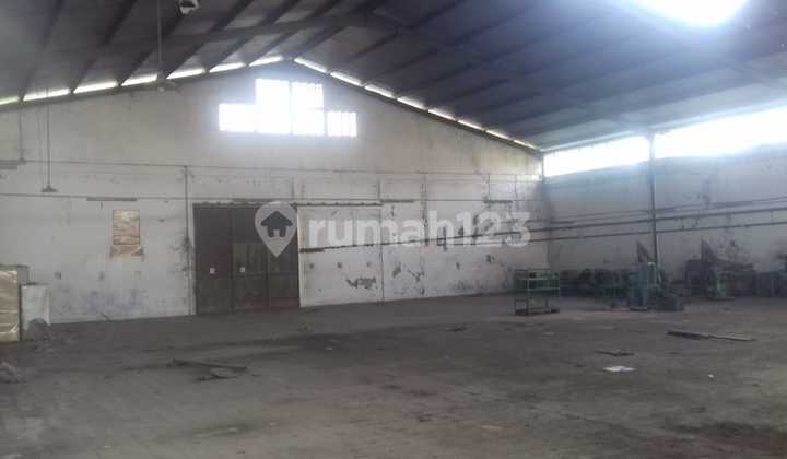 Tanah dan bangunan Pabrik di jalan berkembang ex-pabrik sepatu Majalaya, Bandung