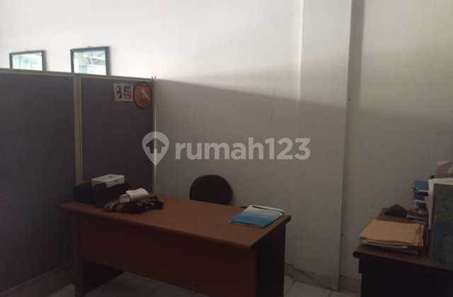 Good 160 m2 Ready-to-Use Shop House Babakan Ciparay, Bandung 2