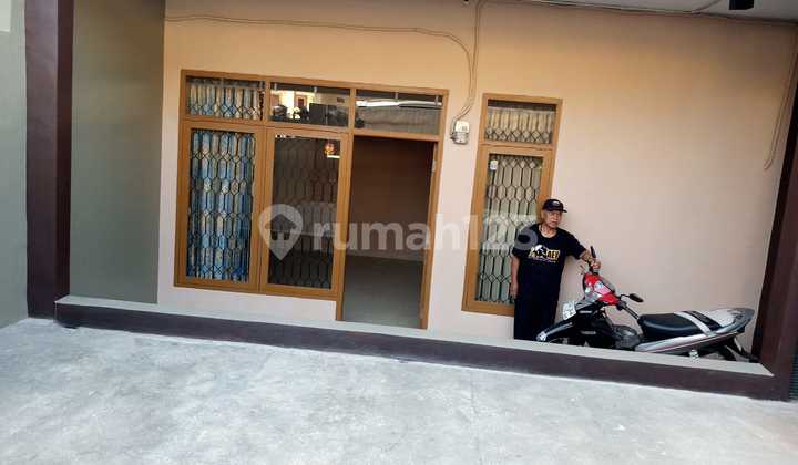 Rumah Bagus Siap Huni Dekat Universitas Lingkungan Ramai Bojongsoang, Bandung
