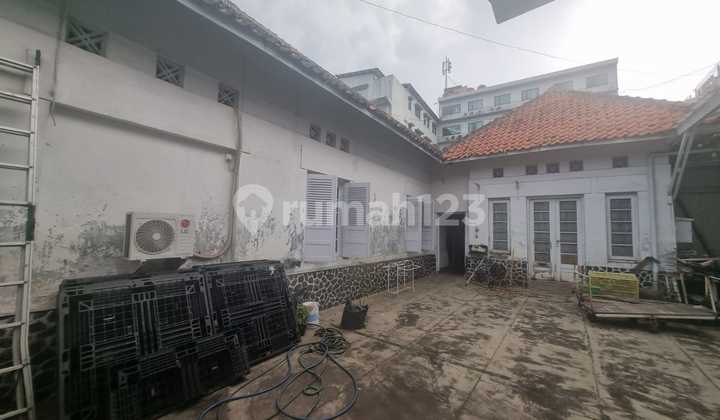 Rumah Besar Idaman Siap Huni Pusat Kota Bandung Strategis Jl. Riau