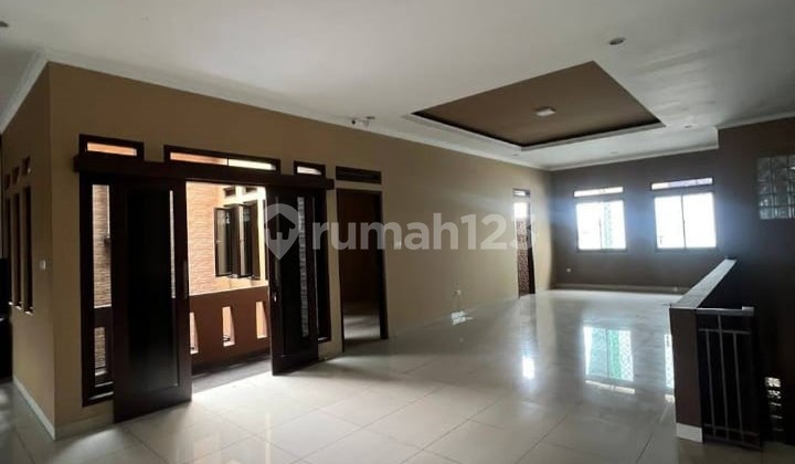 Andir, Bandung Rumah Bagus 2 lantai siap huni 