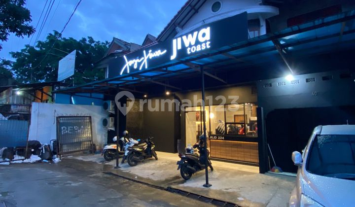 House / Commercial Space at Simpang Pahlawan, Central Bandung City, Ready to Use