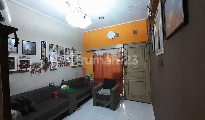 Rumah Bagus Semi Furnished Margahayu, Bandung