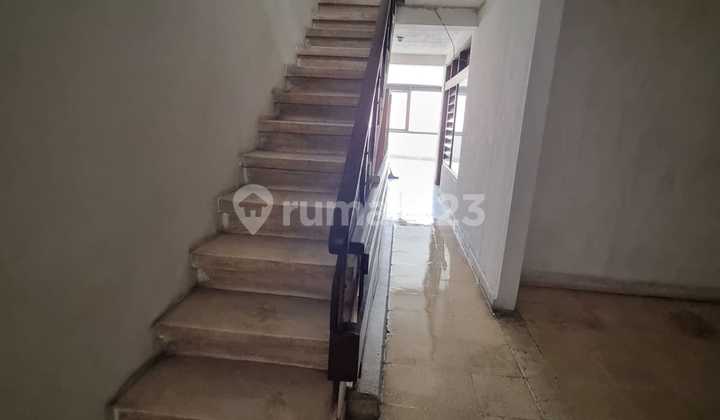 Astanaanyar, Bandung Dijual Cepat Rumah 3 Lantai  2