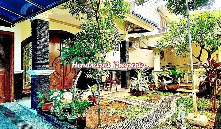 Jual Cepat Rumah 2,5 Lantai Semi Furnish Cempaka Putih Jakarta Pusat